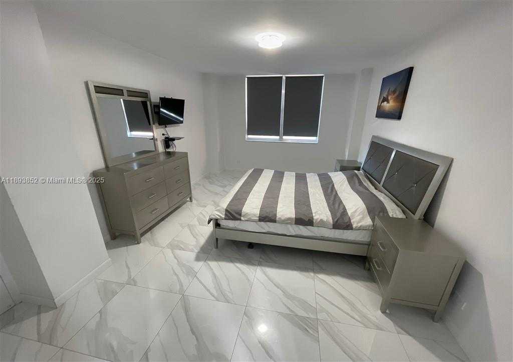 Small Image of 251 174TH ST #611, Sunny Isles Beach Number 10