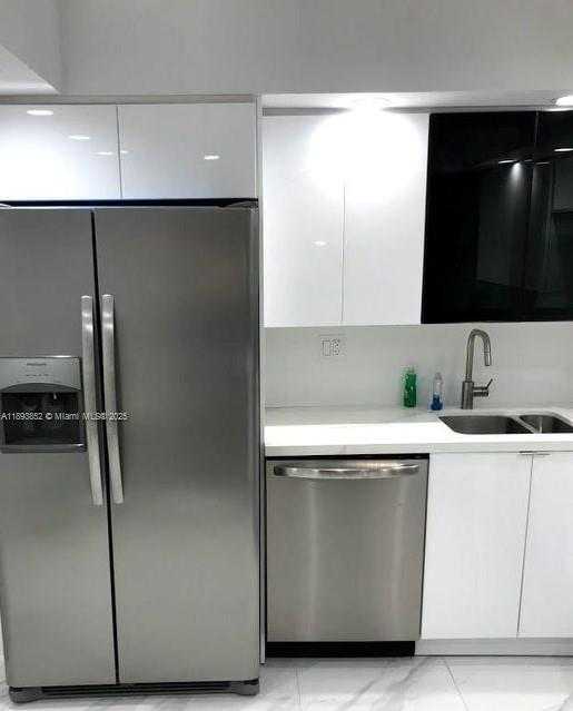 Small Image of 251 174TH ST #611, Sunny Isles Beach Number 2