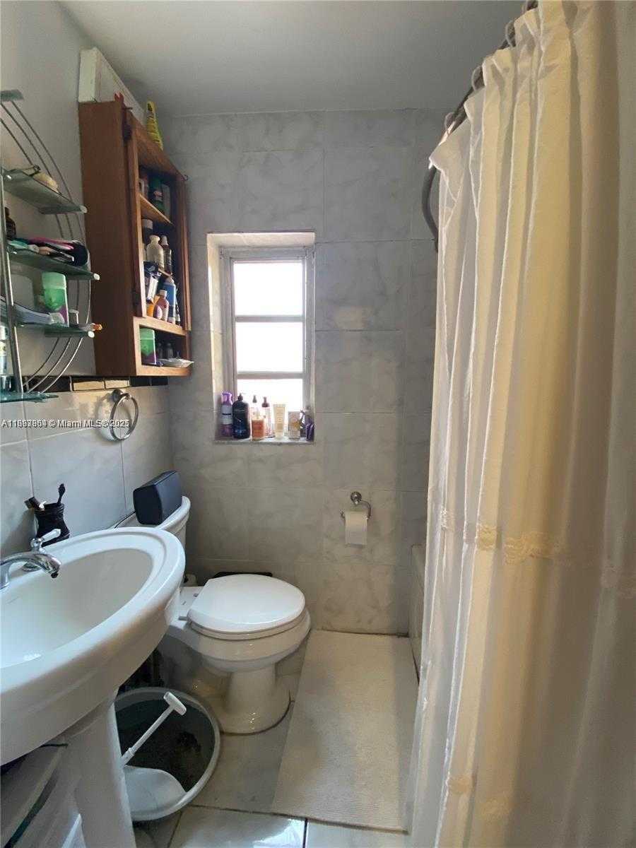 Small Image of 2341 SOUTH WEST 34TH AVE, Miami Number 10