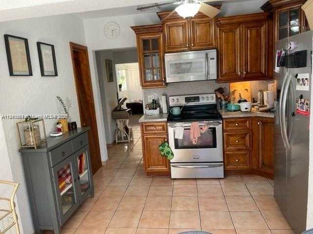 Small Image of 2341 SOUTH WEST 34TH AVE, Miami Number 17