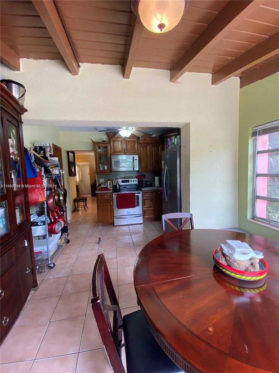 Small Image of 2341 SOUTH WEST 34TH AVE, Miami Number 18