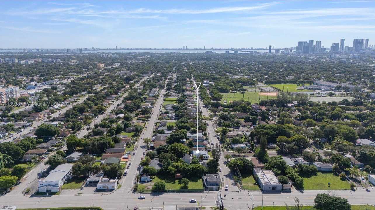 Small Image of 1601 NORTH WEST 50TH ST #1, Miami Number 30