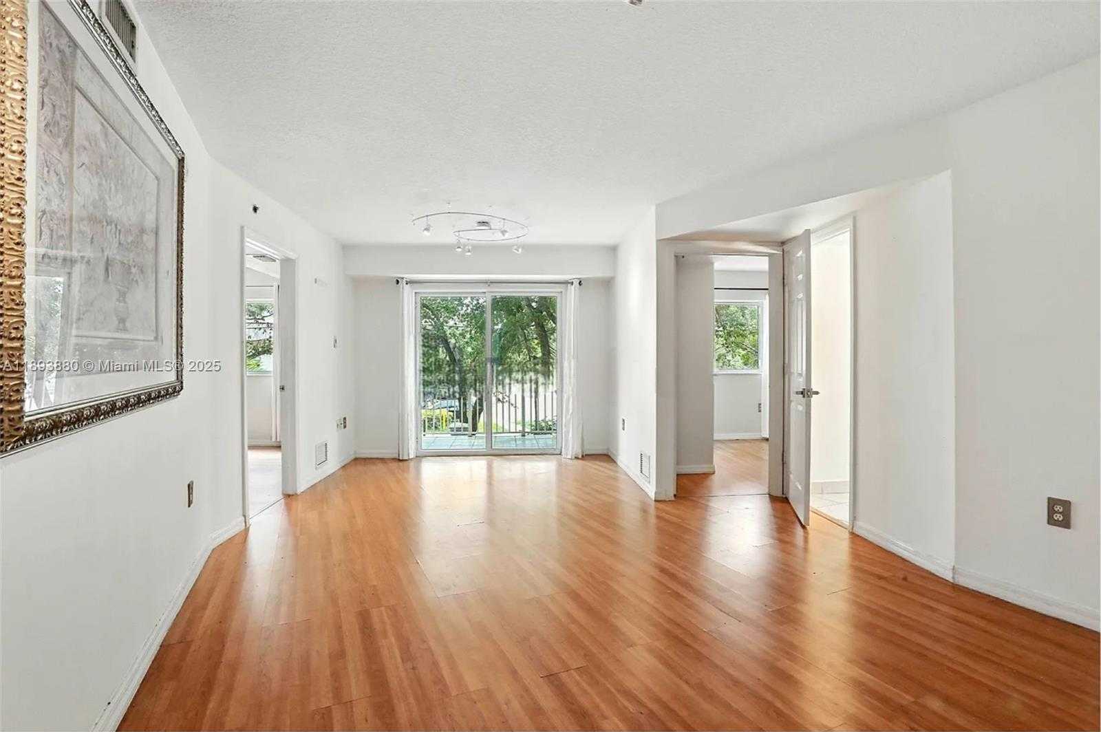 Small Image of 2415 NORTH WEST 16TH ST RD #203-1, Miami Number 7