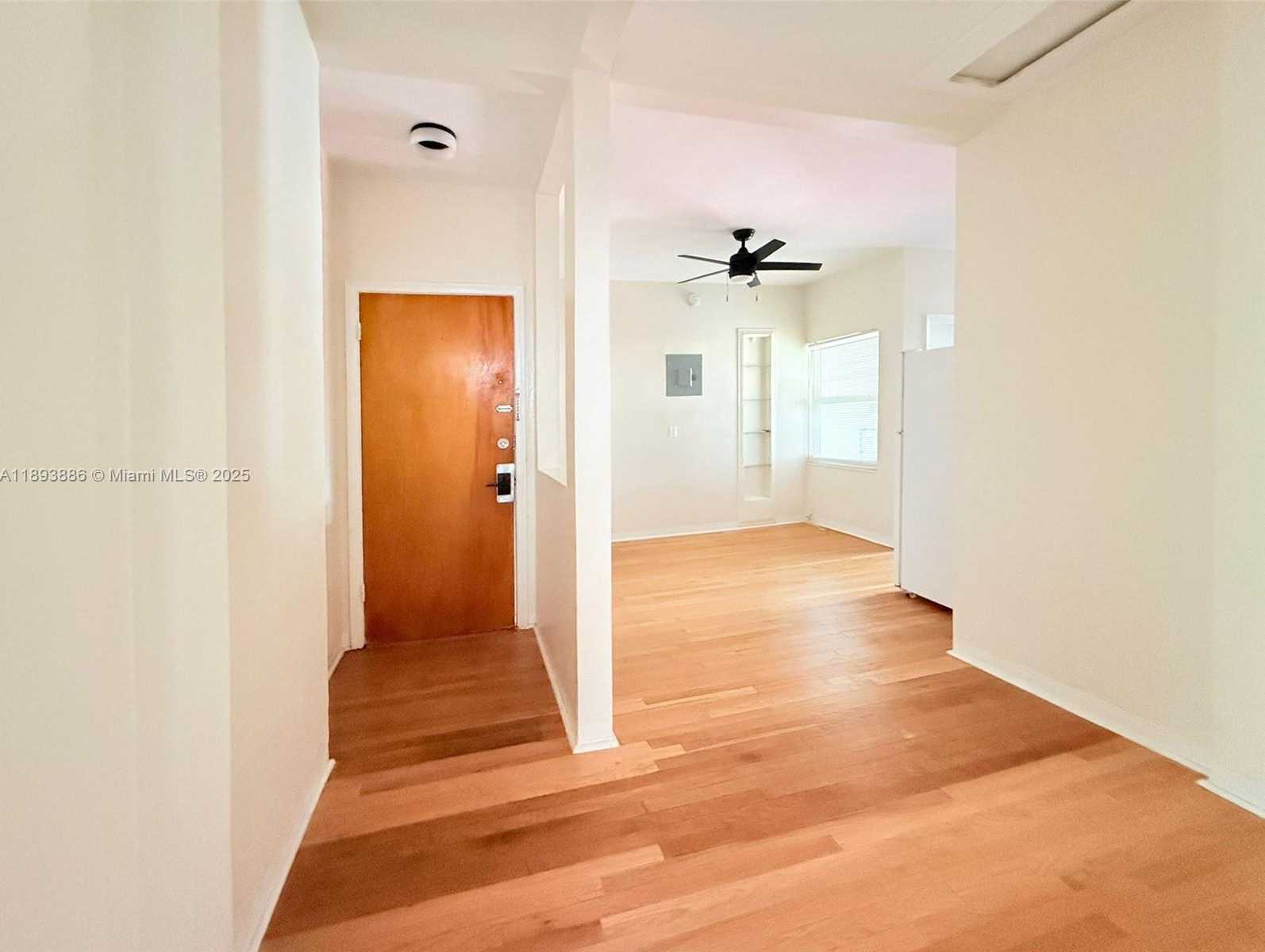 Small Image of 315 WEST 28TH ST #11, Miami Beach Number 3