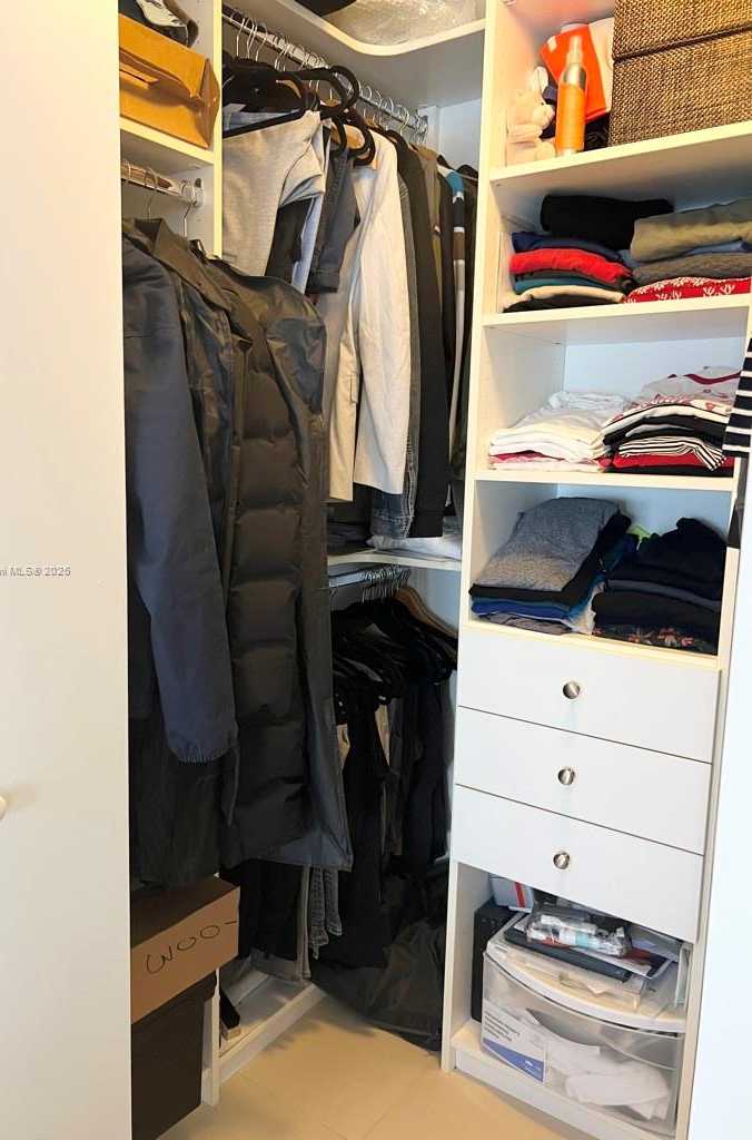 Small Image of 31 SOUTH EAST 6TH ST #1003, Miami Number 23