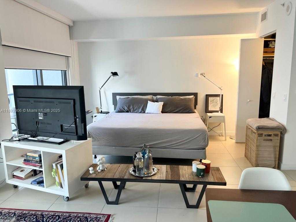 Small Image of 31 SOUTH EAST 6TH ST #1003, Miami Number 5