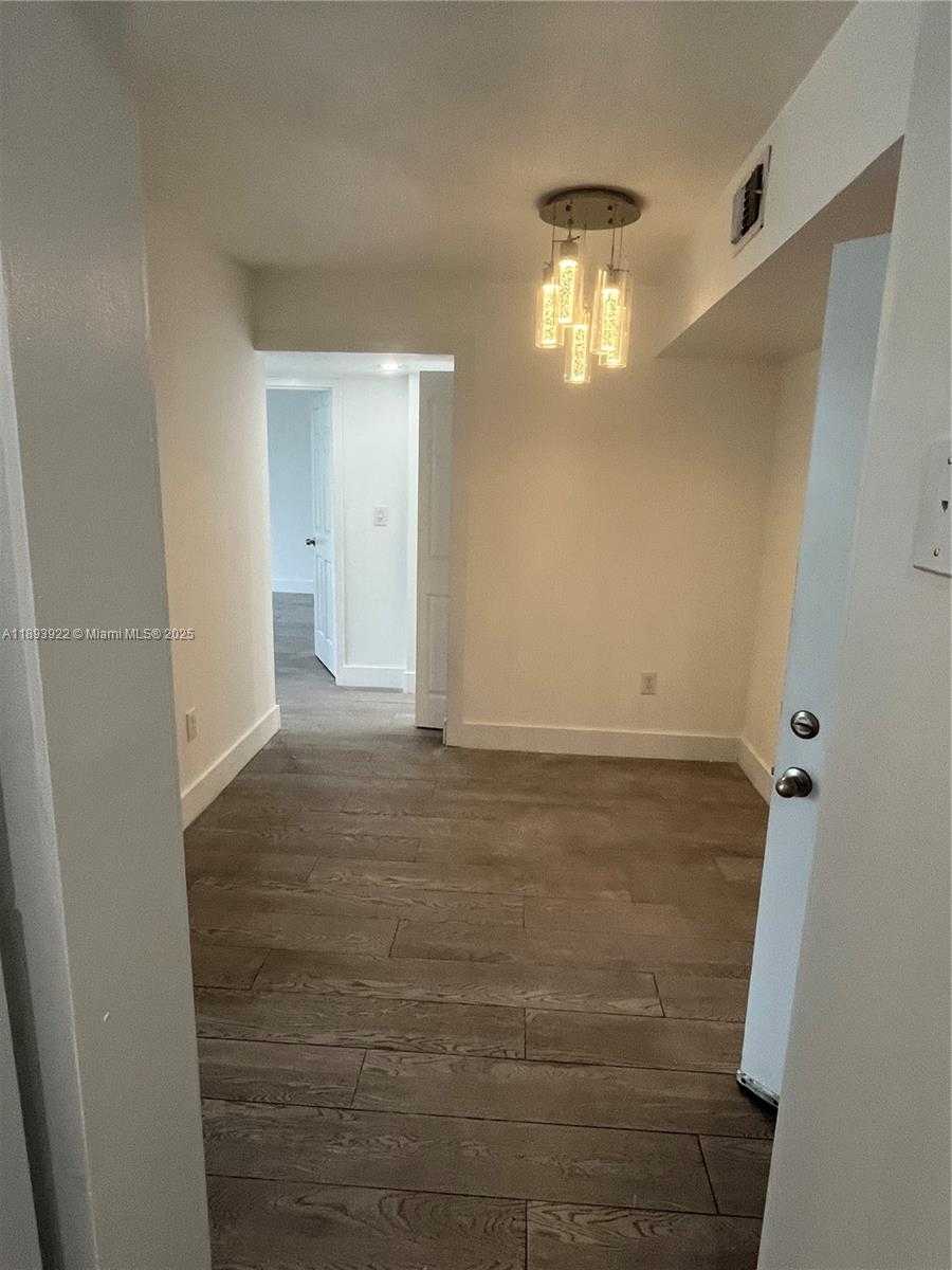 Small Image of 1800 NORTH WEST 24TH AVE #510, Miami Number 9