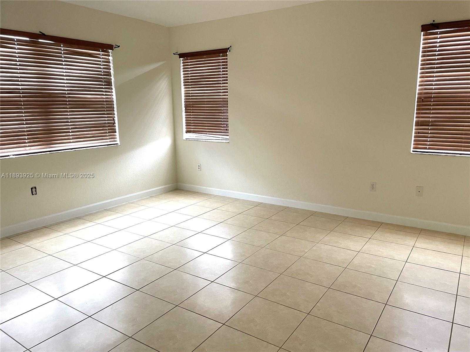 Small Image of 1750 SOUTH EAST 19TH AVE, Homestead Number 11