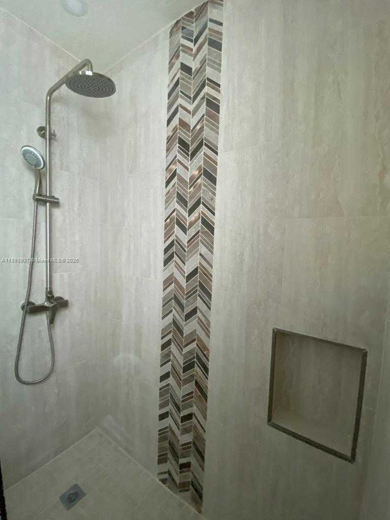 Small Image of 3260 SOUTH WEST 87TH PL, Miami Number 10