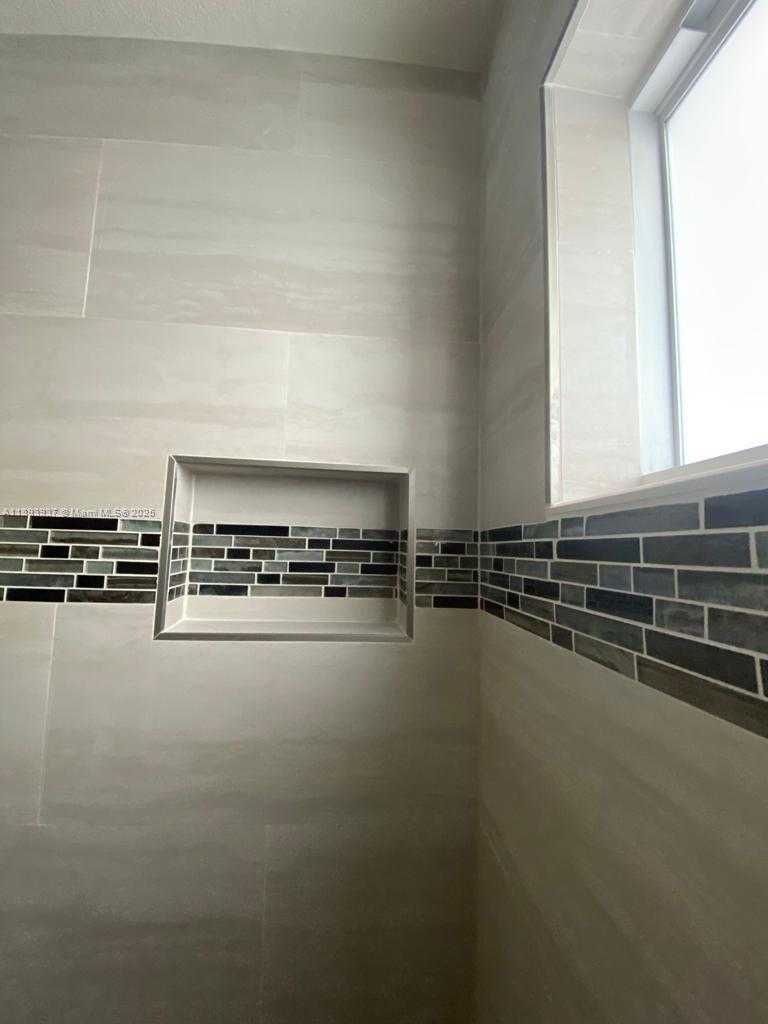 Small Image of 3260 SOUTH WEST 87TH PL, Miami Number 13