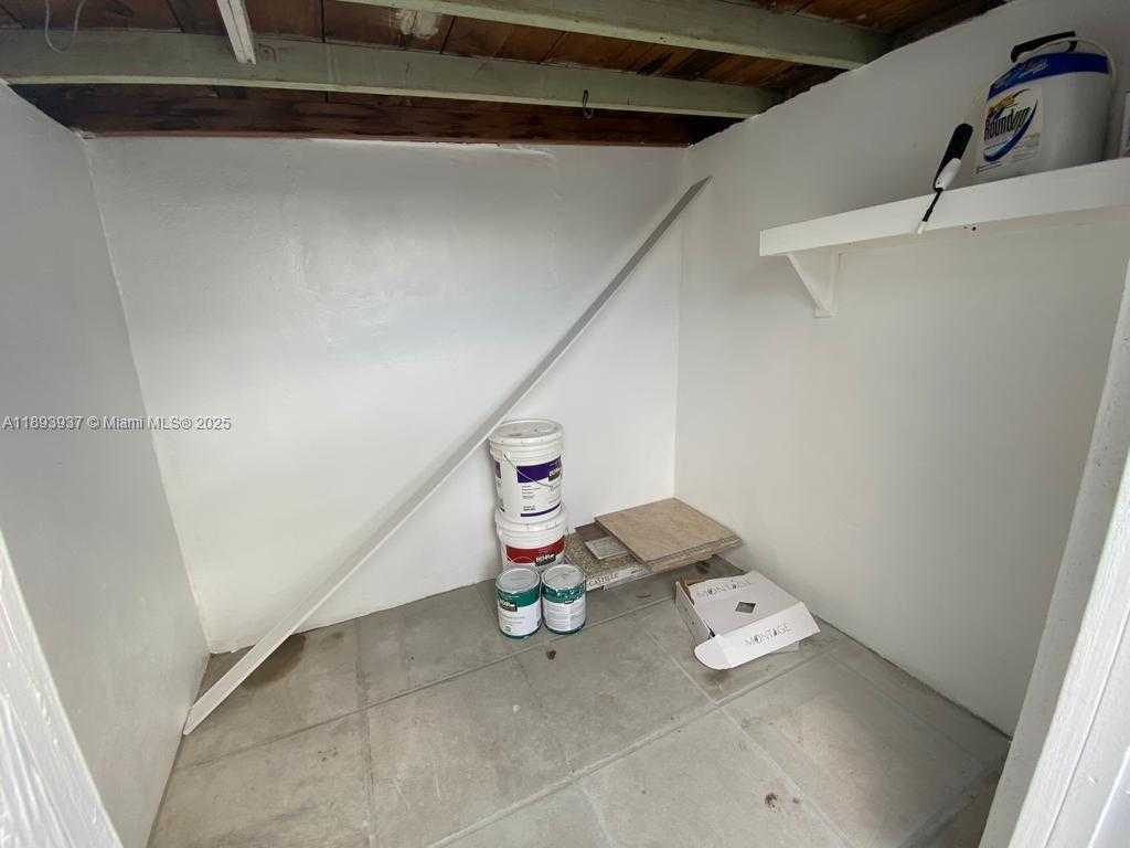Small Image of 3260 SOUTH WEST 87TH PL, Miami Number 16