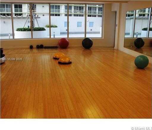 Small Image of 1750 NORTH BAYSHORE DR #2501, Miami Number 18