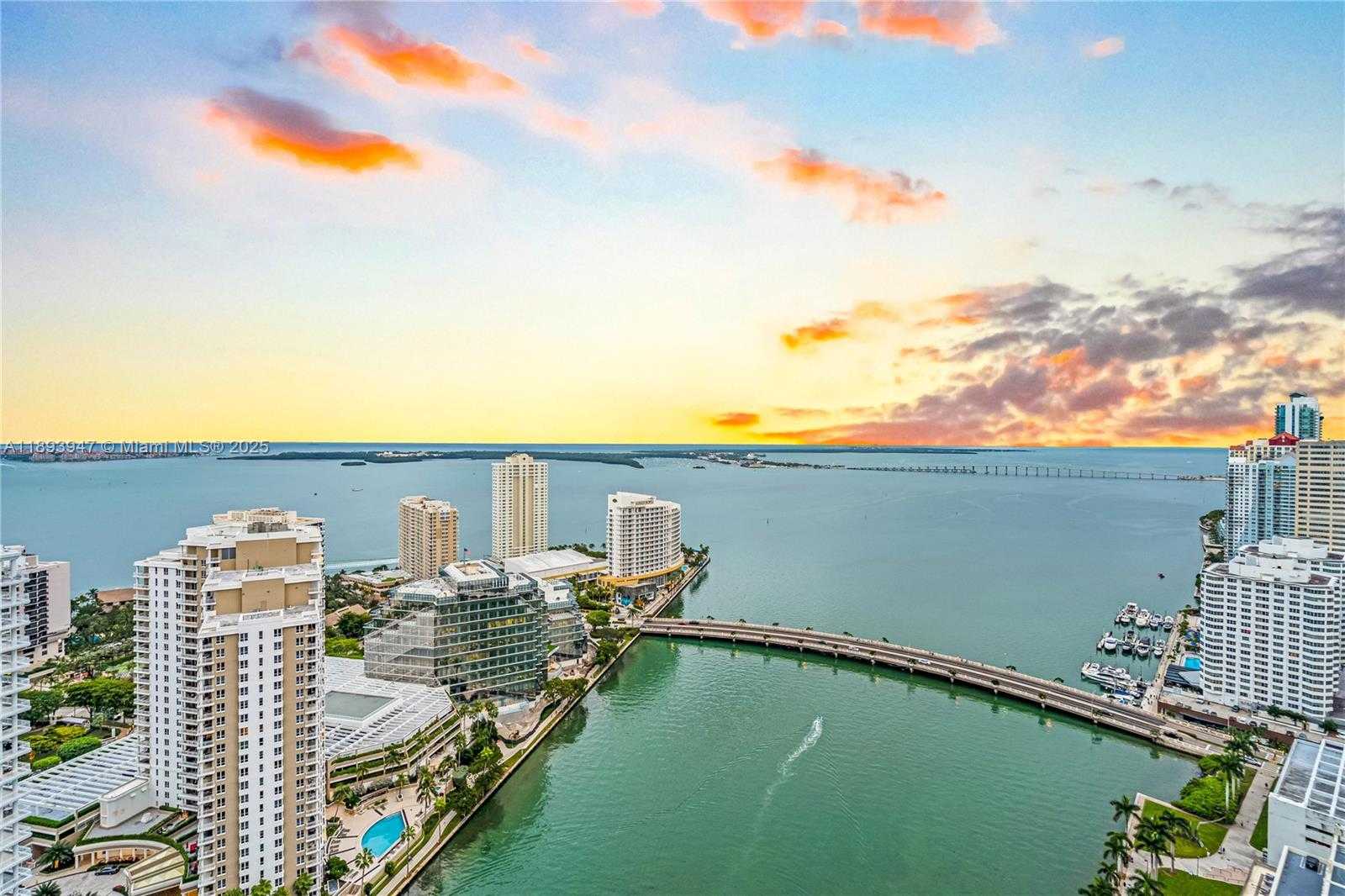 Small Image of 495 BRICKELL AVE #3502, Miami Number 1