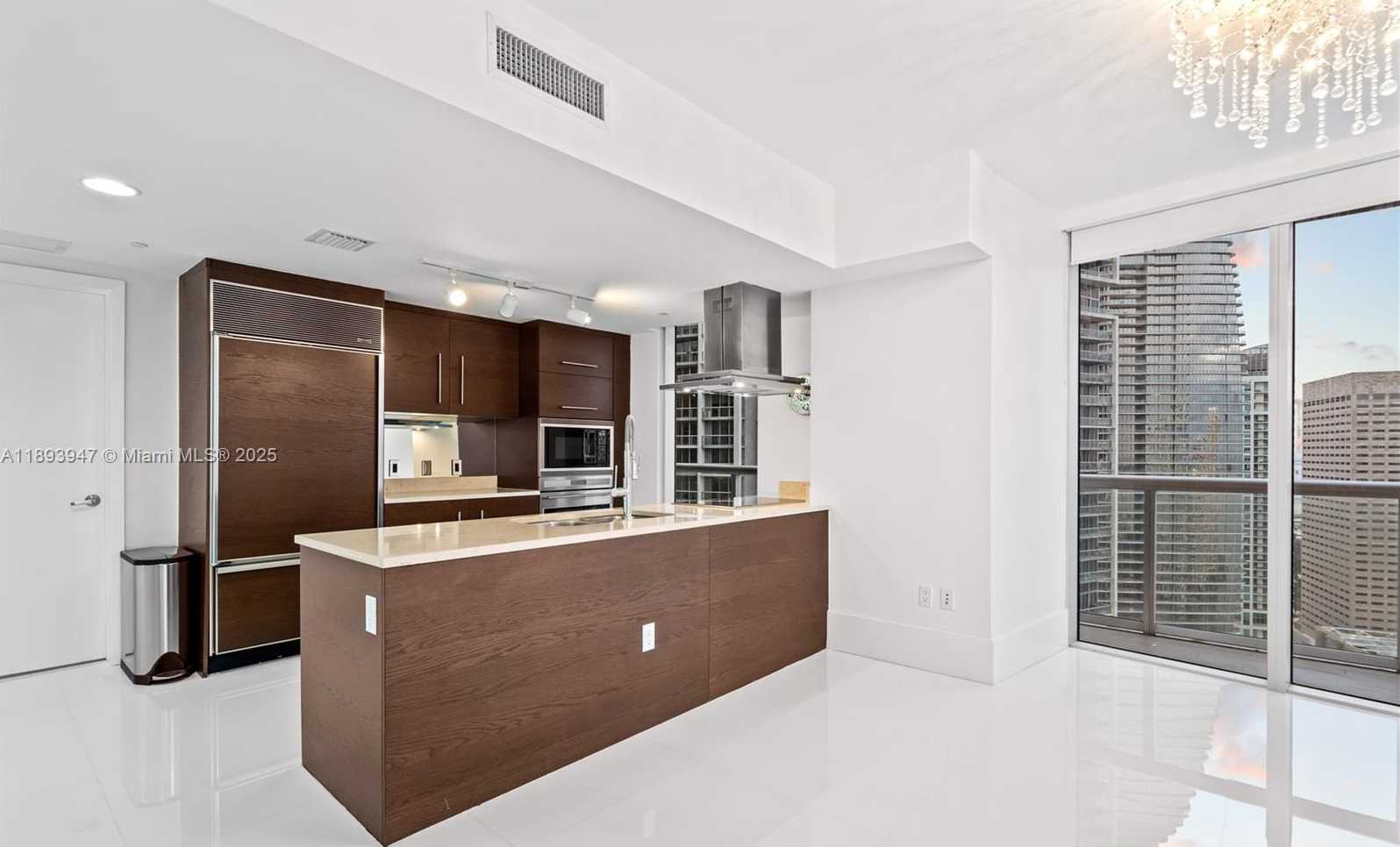 Small Image of 495 BRICKELL AVE #3502, Miami Number 12
