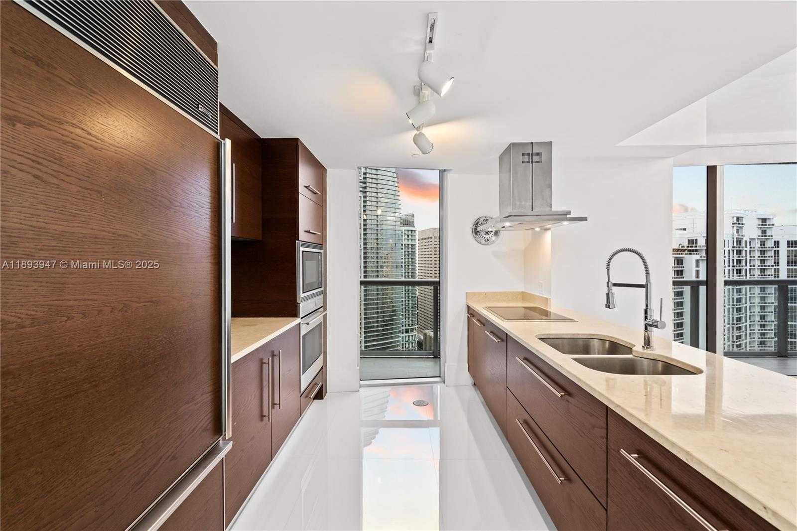 Small Image of 495 BRICKELL AVE #3502, Miami Number 13