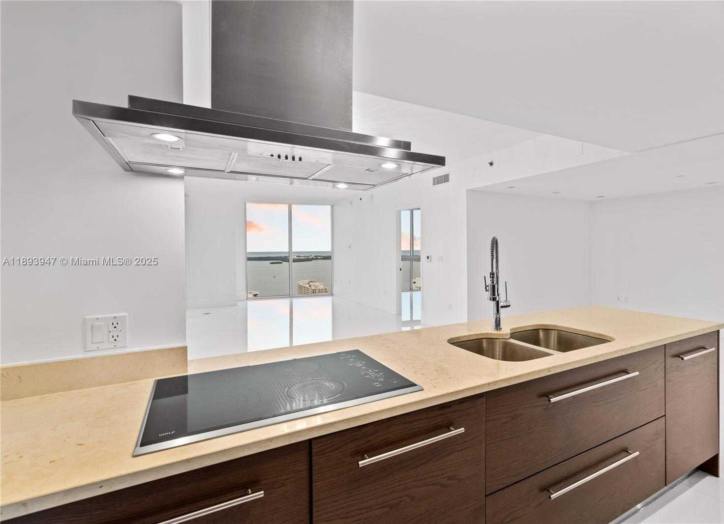 Small Image of 495 BRICKELL AVE #3502, Miami Number 14