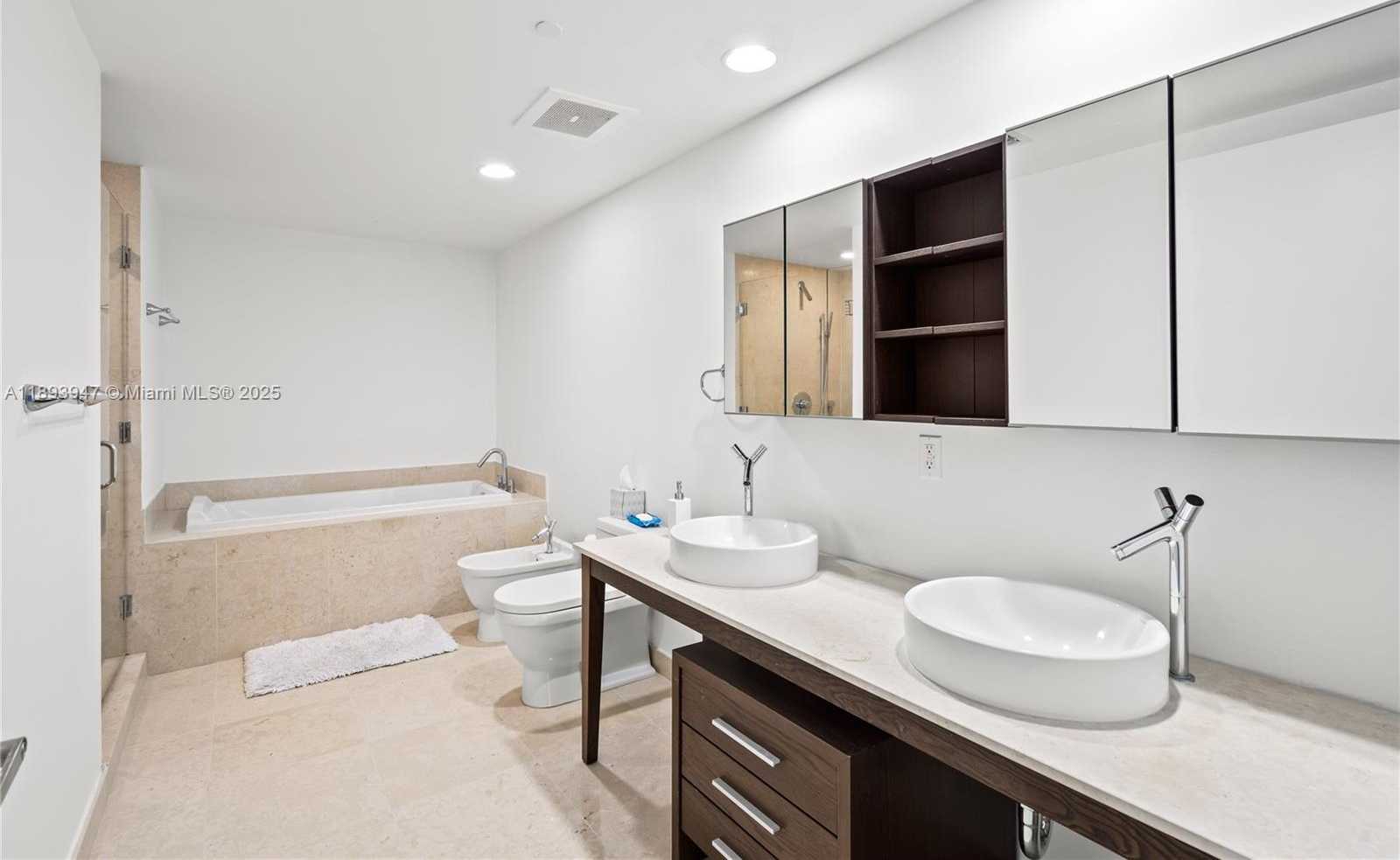 Small Image of 495 BRICKELL AVE #3502, Miami Number 22