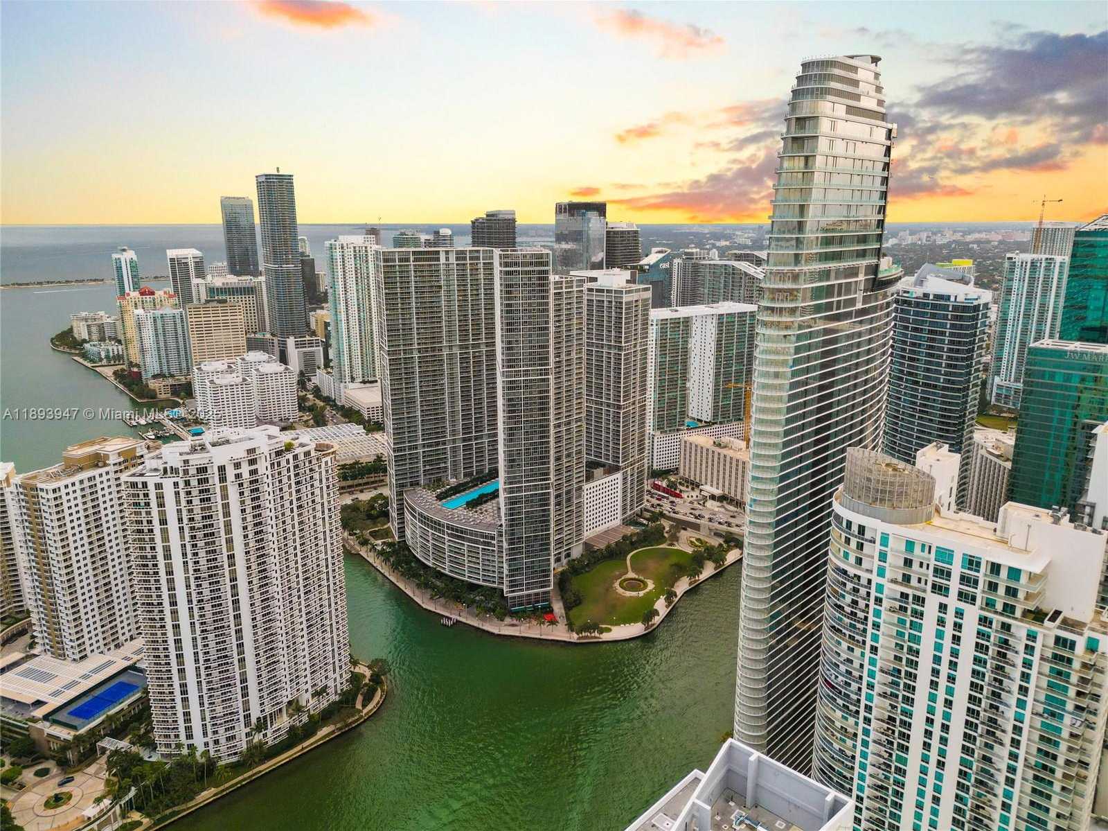 Small Image of 495 BRICKELL AVE #3502, Miami Number 26