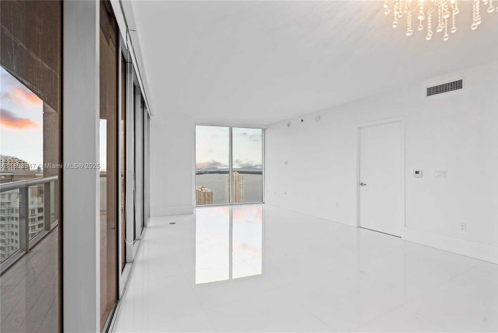 Small Image of 495 BRICKELL AVE #3502, Miami Number 9