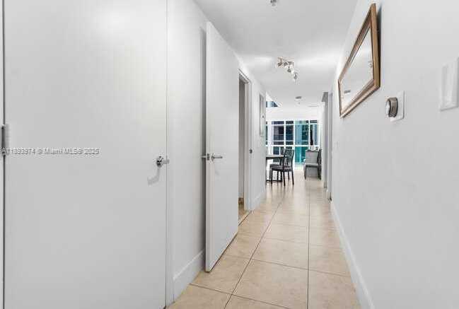 Small Image of 41 SOUTH EAST 5TH ST #308, Miami Number 16