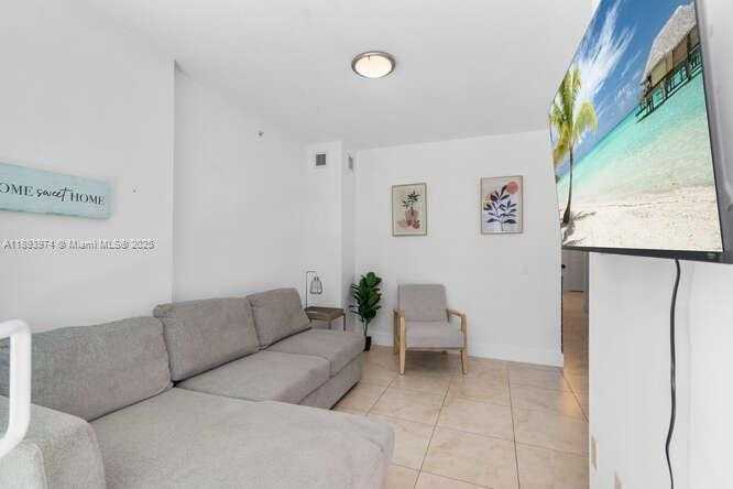 Small Image of 41 SOUTH EAST 5TH ST #308, Miami Number 21