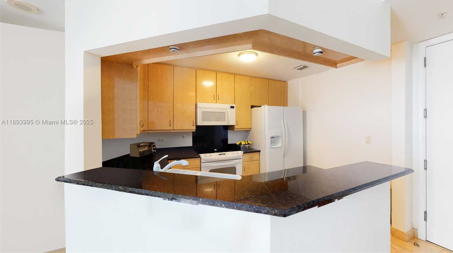 Small Image of 801 BRICKELL KEY BLVD #1606, Miami Number 18