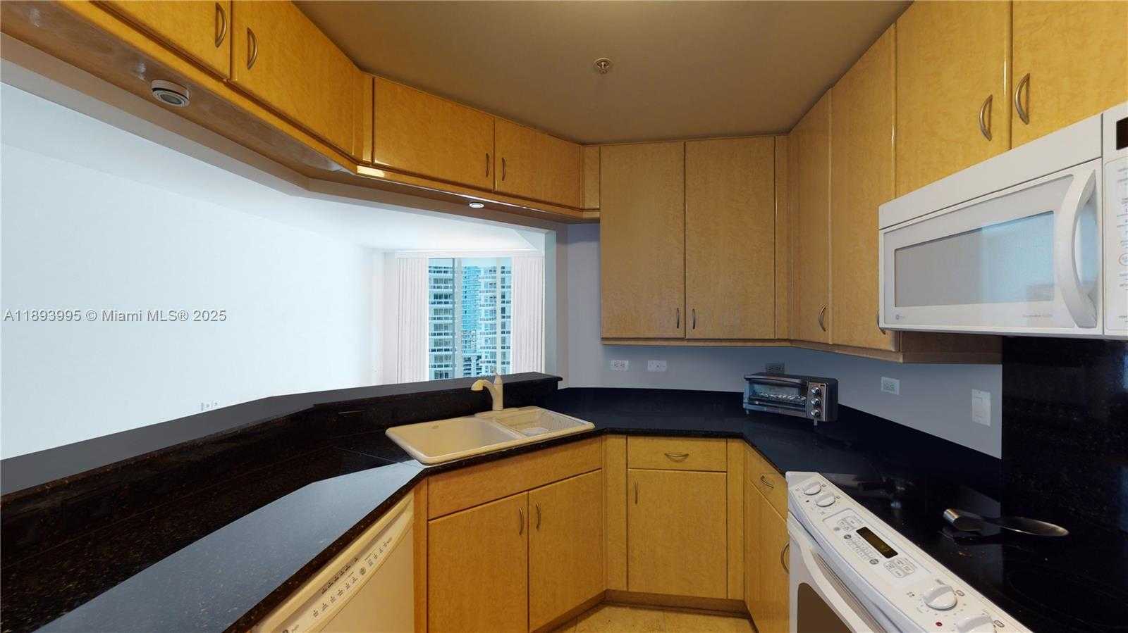 Small Image of 801 BRICKELL KEY BLVD #1606, Miami Number 19