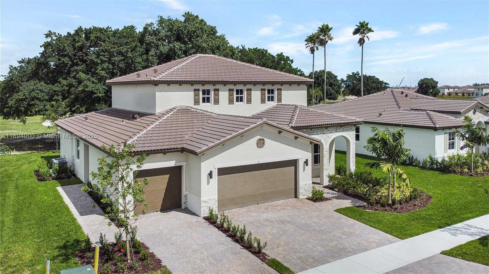 Small Image of 2209 SOUTH EAST 30TH ST, Homestead Number 2