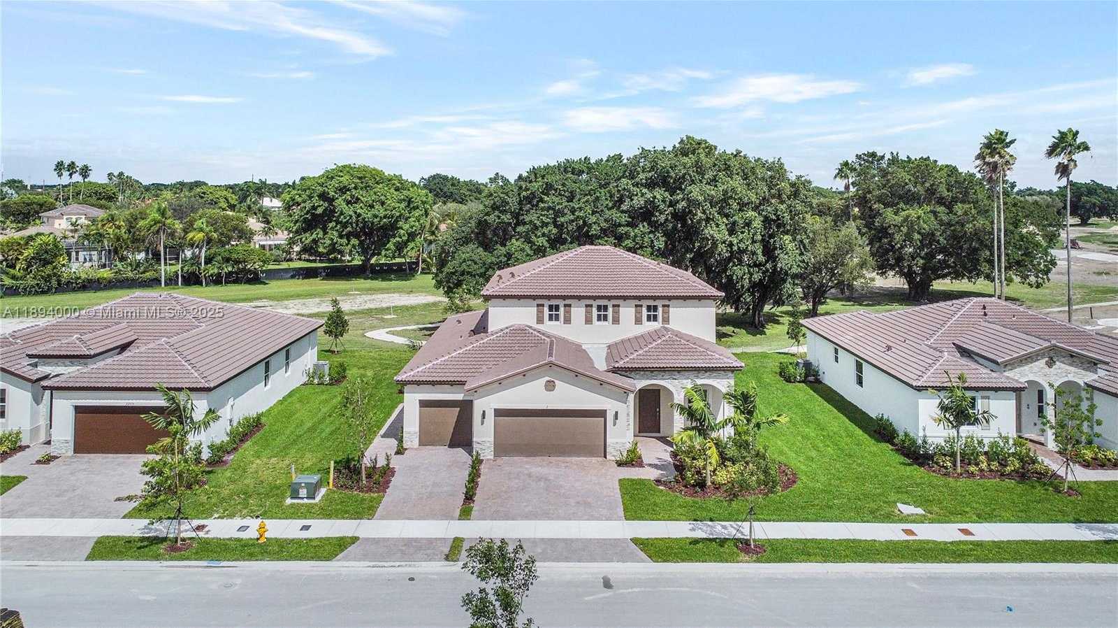 Small Image of 2209 SOUTH EAST 30TH ST, Homestead Number 6