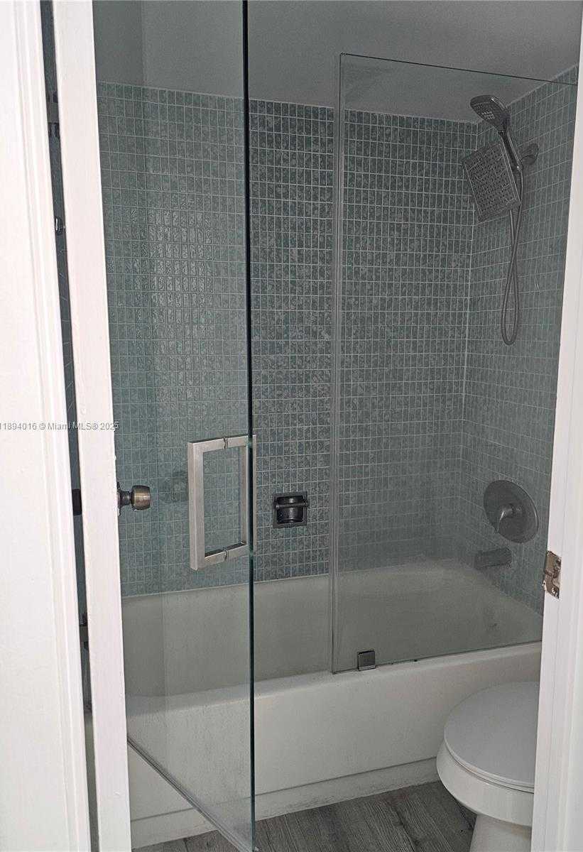 Small Image of 20400 WEST COUNTRY CLUB DR #301, Aventura Number 15