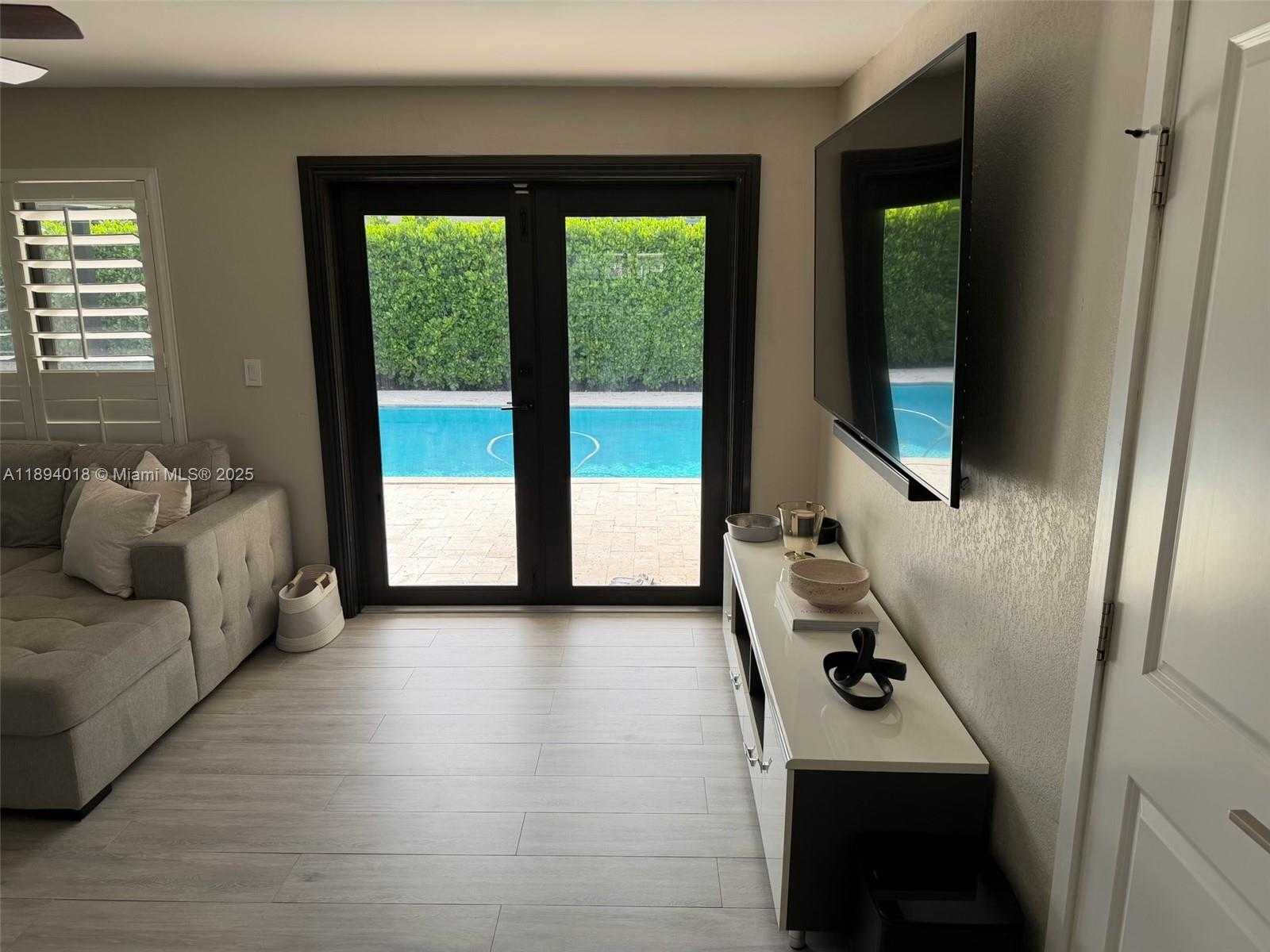 Small Image of 5222 SOUTH WEST 128TH PL, Miami Number 12