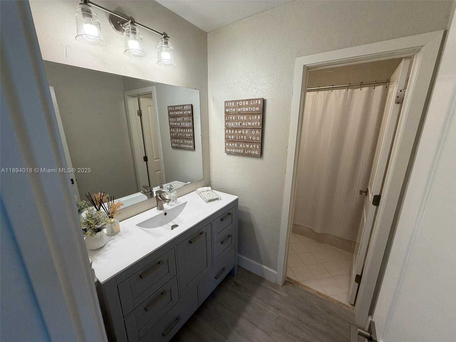 Small Image of 5222 SOUTH WEST 128TH PL, Miami Number 16