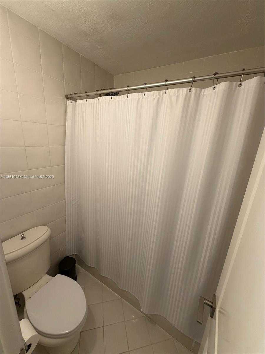 Small Image of 5222 SOUTH WEST 128TH PL, Miami Number 17