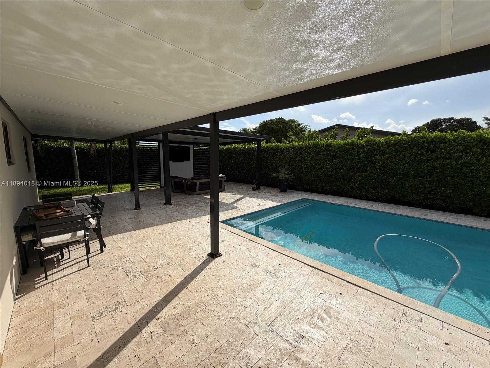 Small Image of 5222 SOUTH WEST 128TH PL, Miami Number 24
