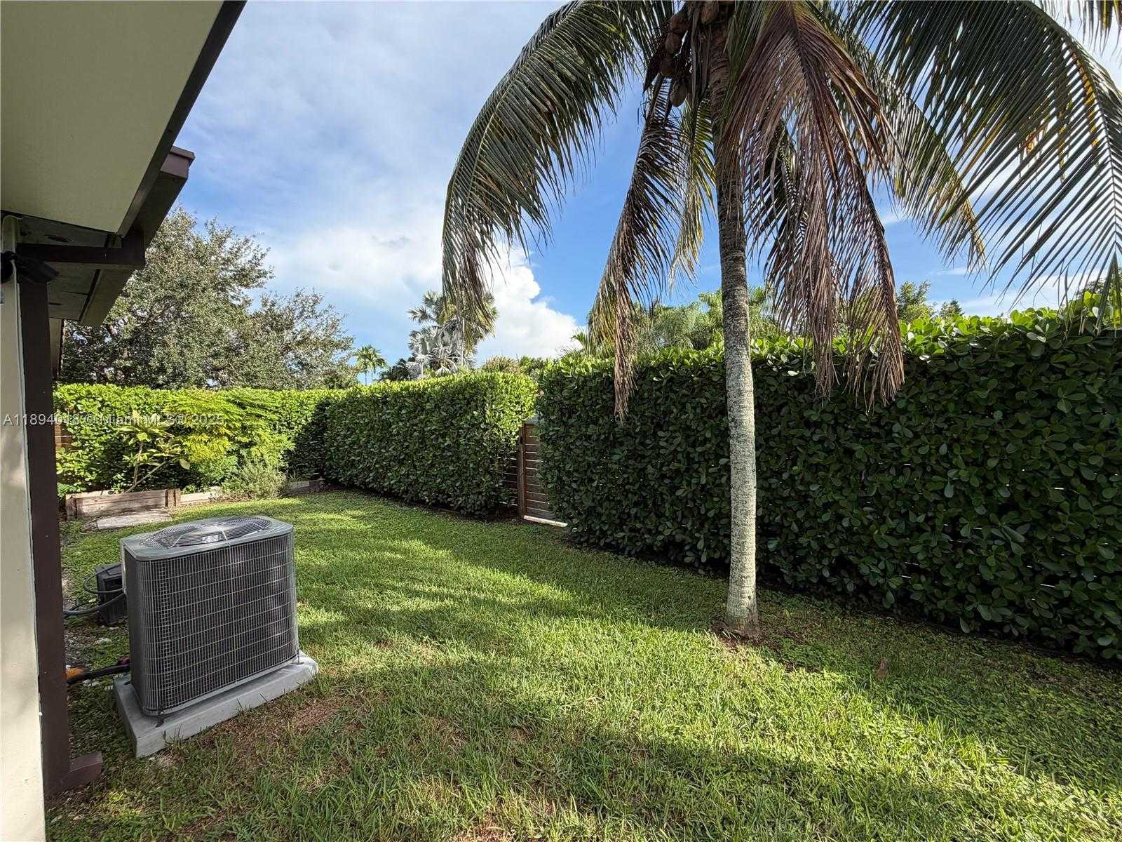 Small Image of 5222 SOUTH WEST 128TH PL, Miami Number 29