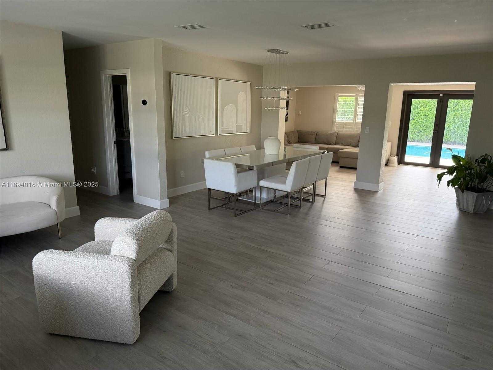 Small Image of 5222 SOUTH WEST 128TH PL, Miami Number 6