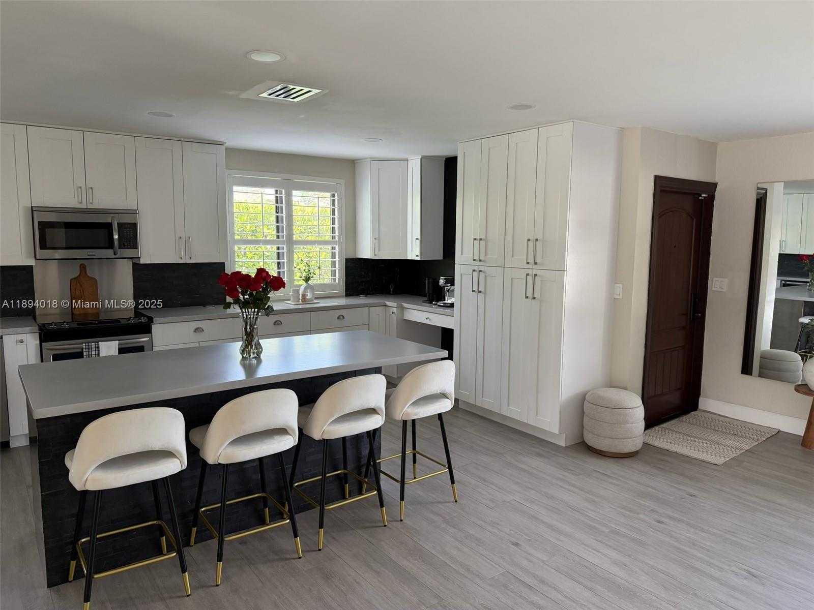 Small Image of 5222 SOUTH WEST 128TH PL, Miami Number 9