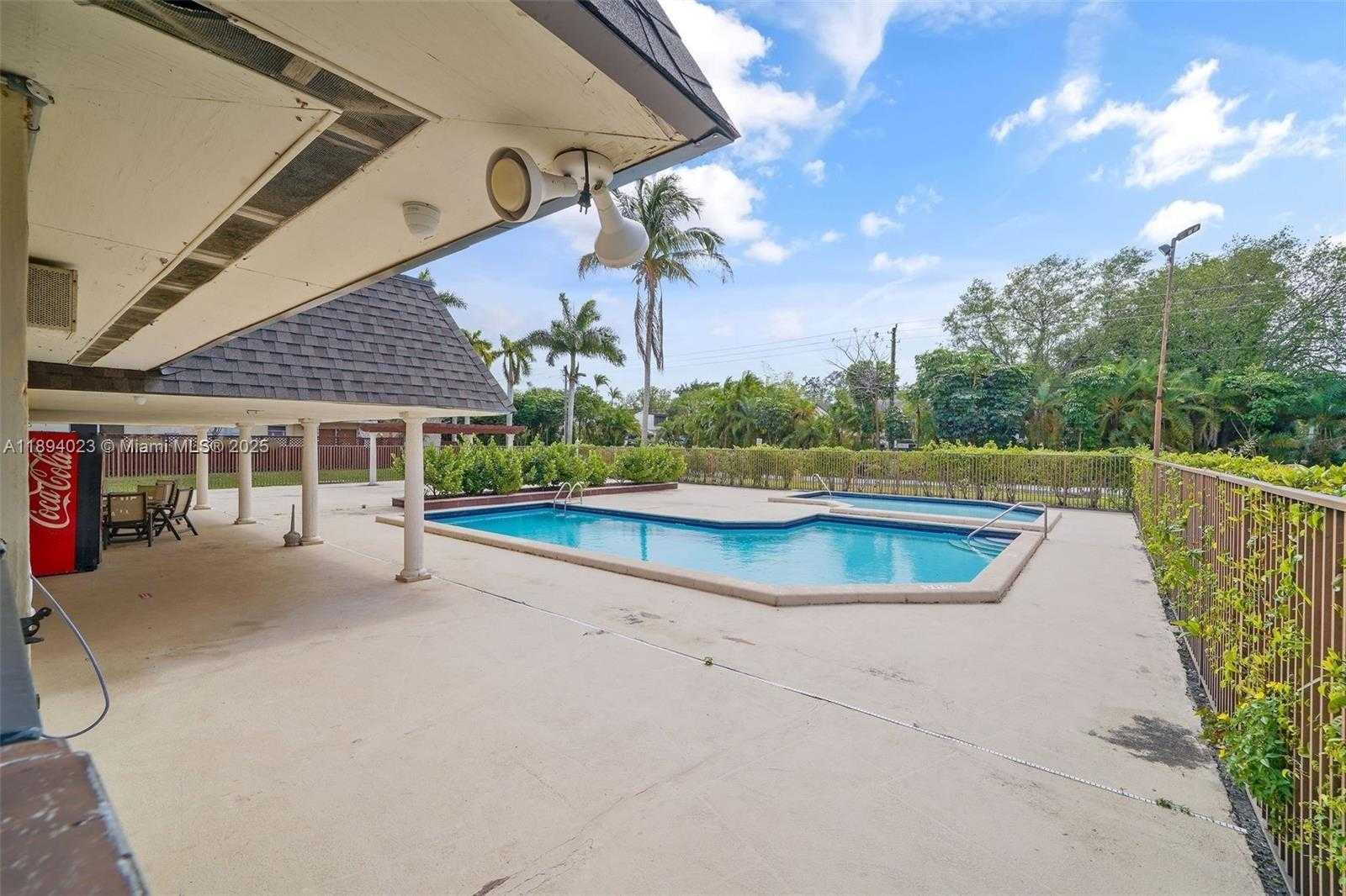 Small Image of 8475 SOUTH WEST 94TH ST #112E, Miami Number 3