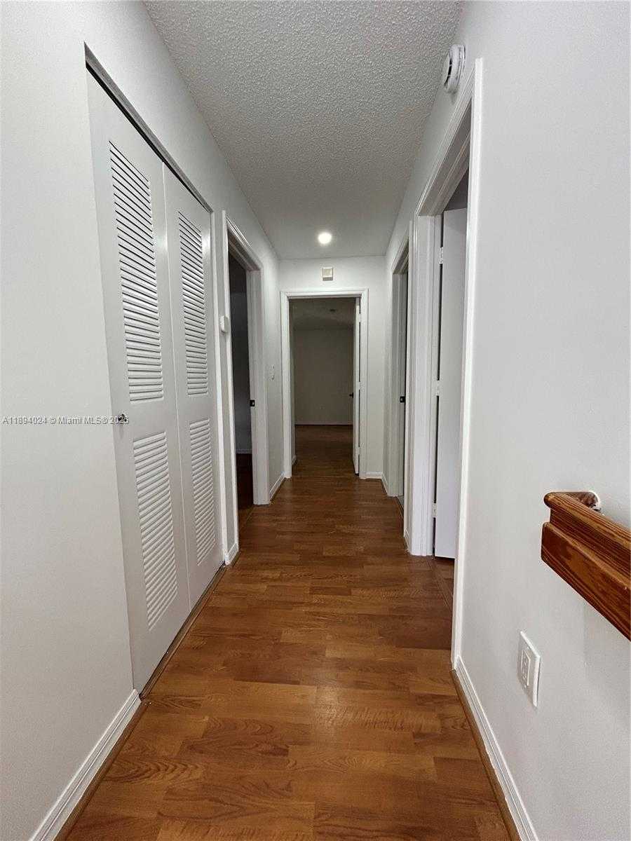 Small Image of 8725 SOUTH WEST 158TH PL, Miami Number 26