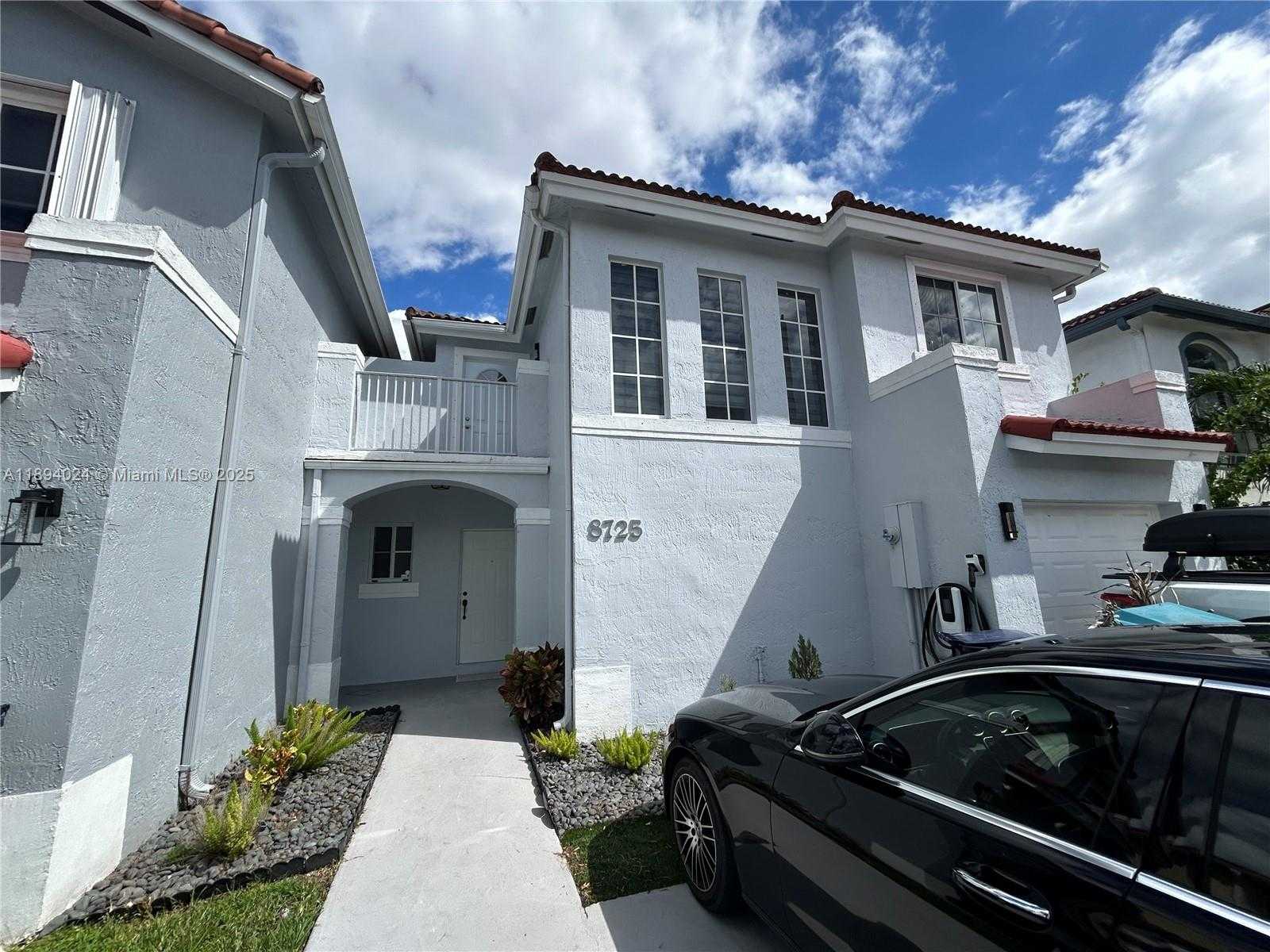 Small Image of 8725 SOUTH WEST 158TH PL, Miami Number 3