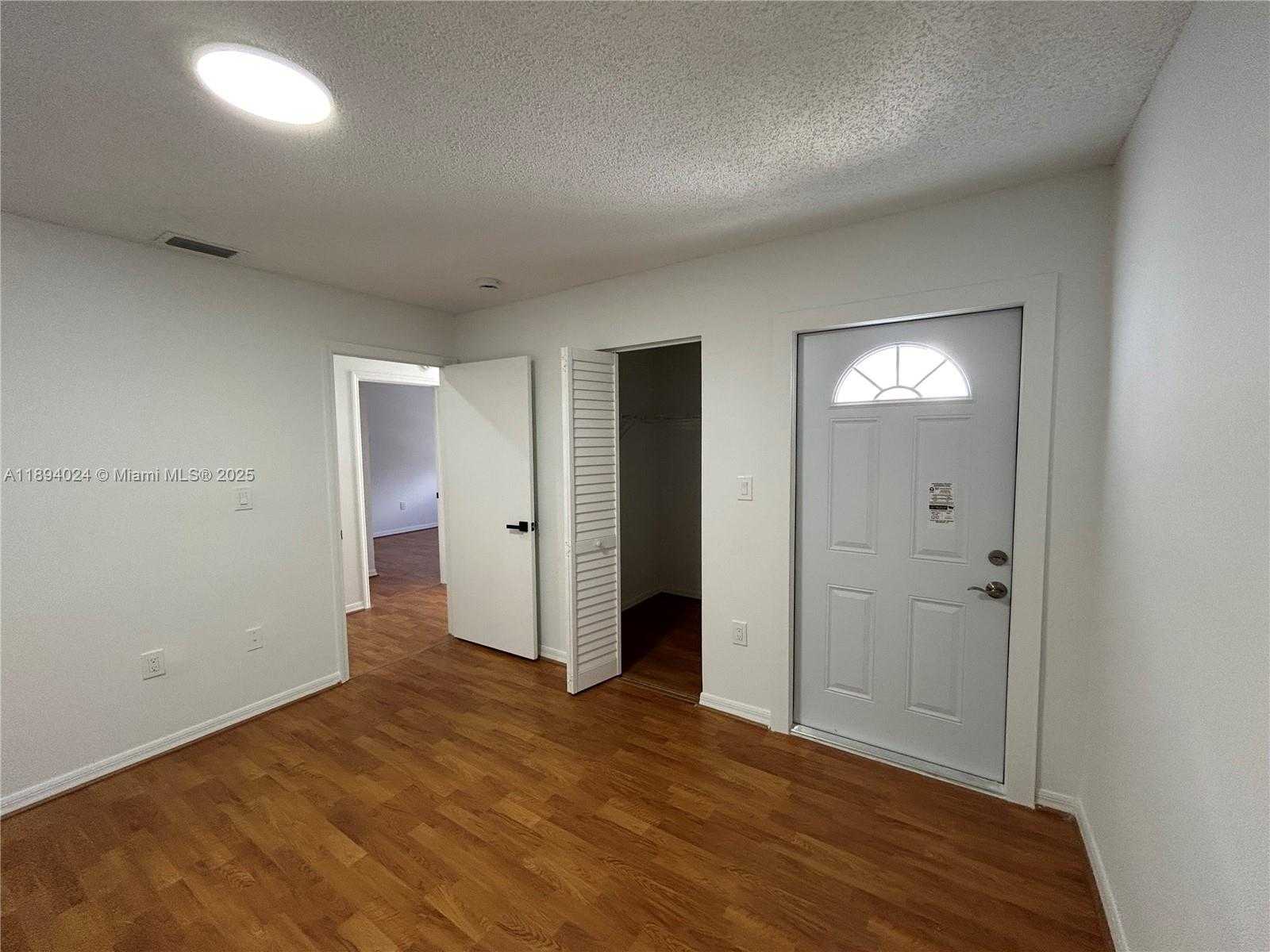 Small Image of 8725 SOUTH WEST 158TH PL, Miami Number 31