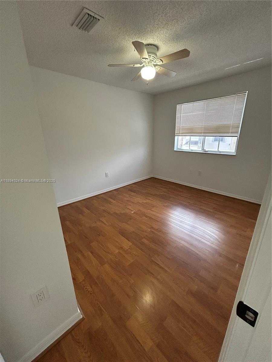 Small Image of 8725 SOUTH WEST 158TH PL, Miami Number 35