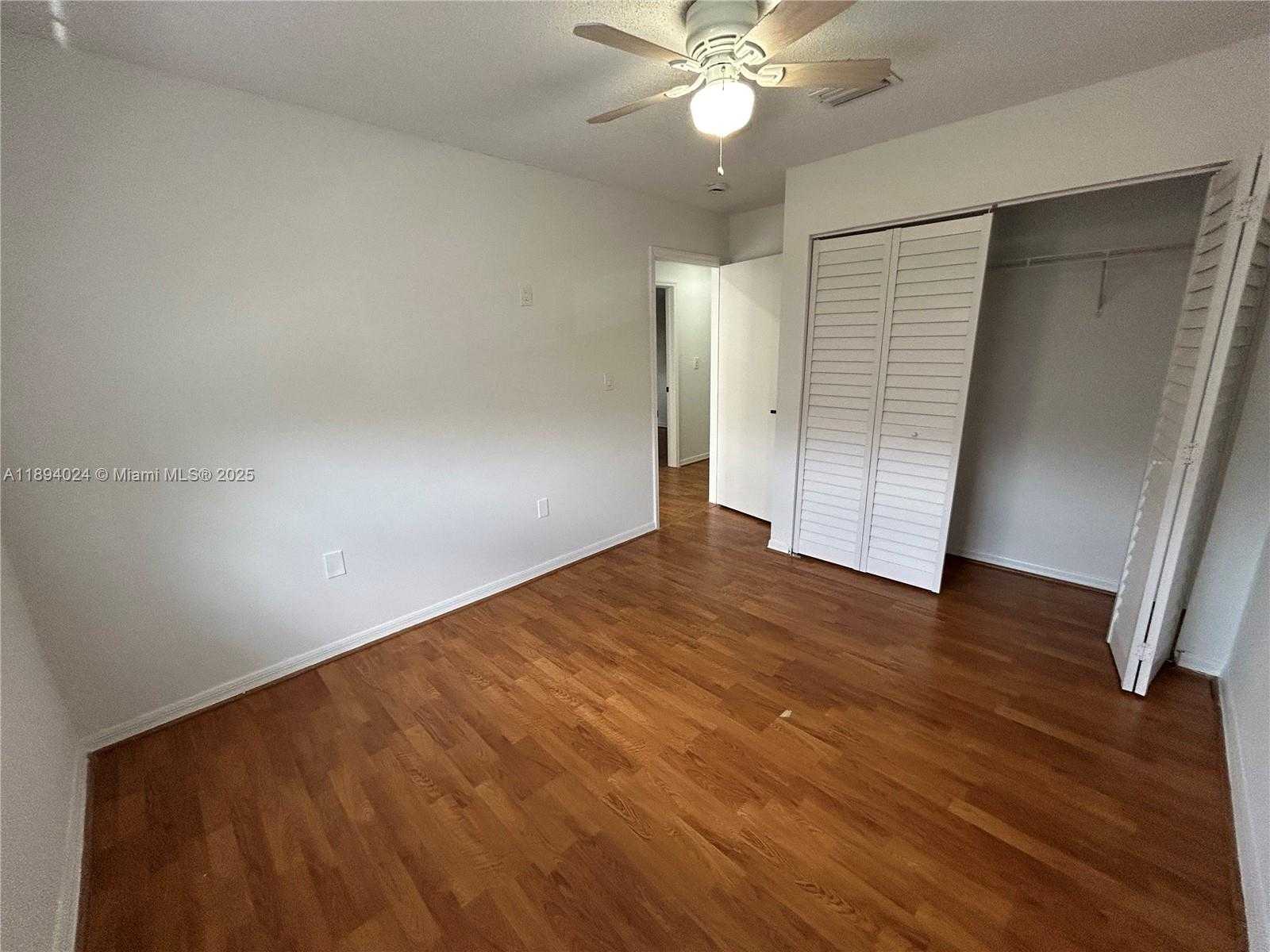 Small Image of 8725 SOUTH WEST 158TH PL, Miami Number 36