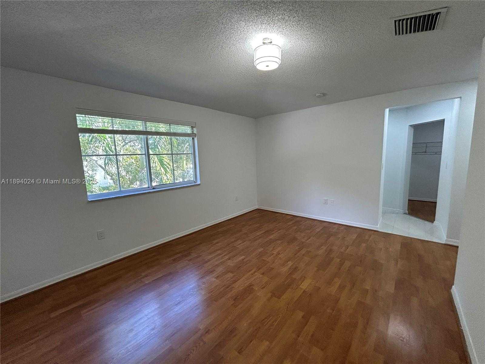 Small Image of 8725 SOUTH WEST 158TH PL, Miami Number 41
