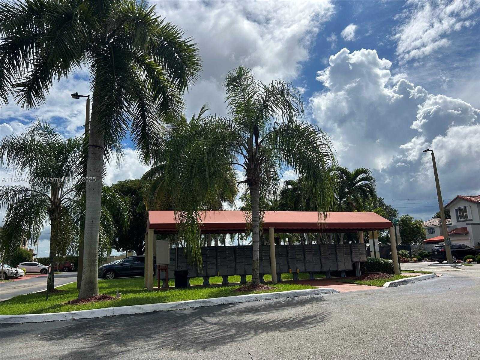 Small Image of 8725 SOUTH WEST 158TH PL, Miami Number 55