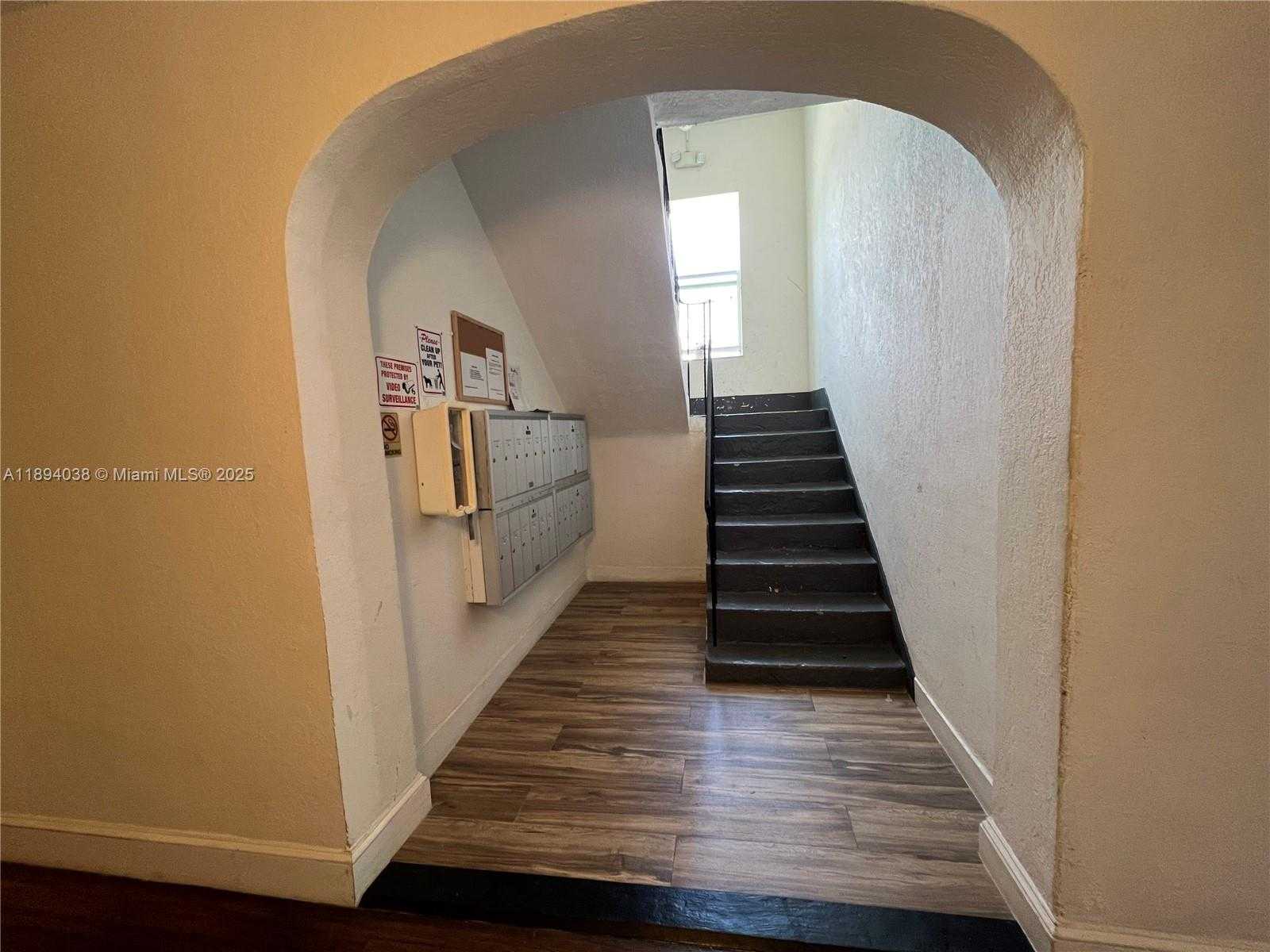 Small Image of 1618 MICHIGAN AVE #5, Miami Beach Number 15