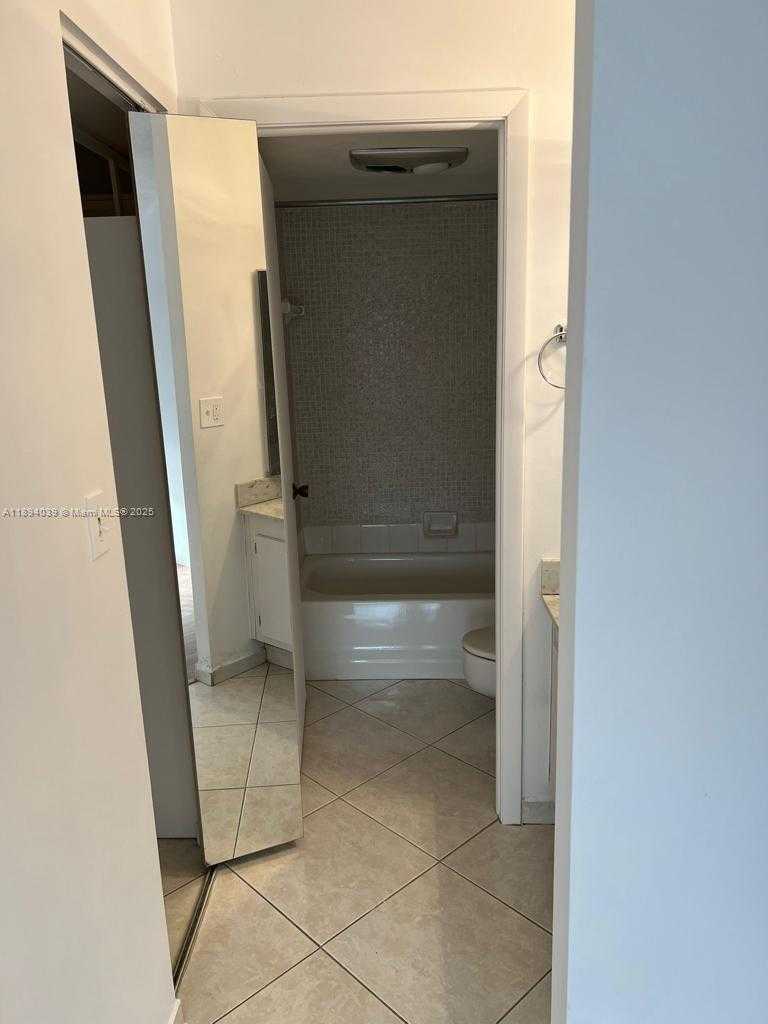 Small Image of 1200 Miami Gardens Dr, Miami, FL 33179, USA Number 13