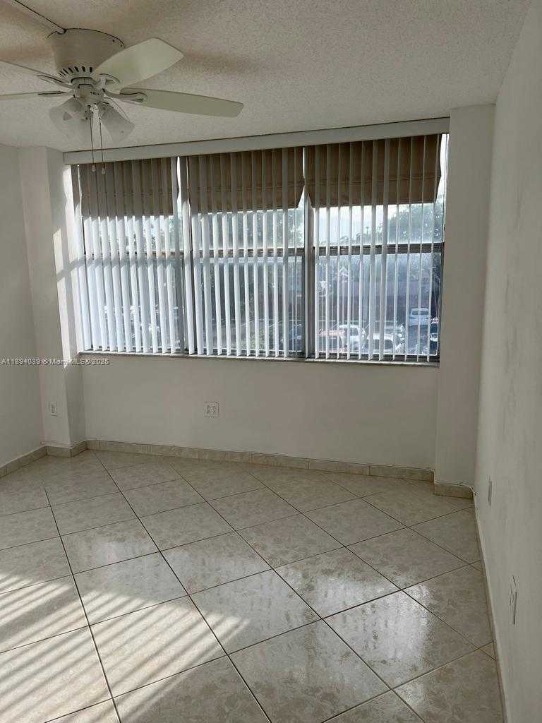 Small Image of 1200 Miami Gardens Dr, Miami, FL 33179, USA Number 9