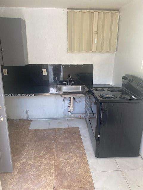 Small Image of 1530 NORTH EAST 180TH ST, North Miami Beach Number 2