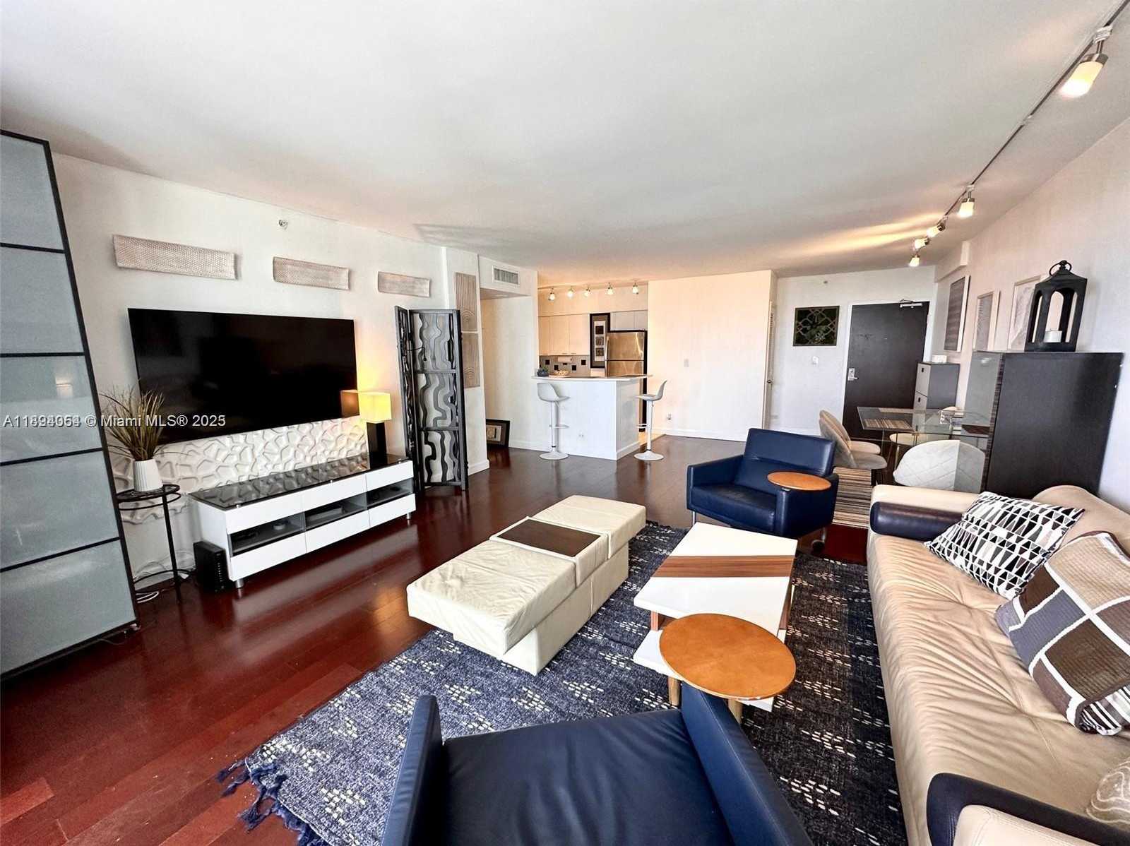 Small Image of 1500 BAY RD #1002S, Miami Beach Number 2